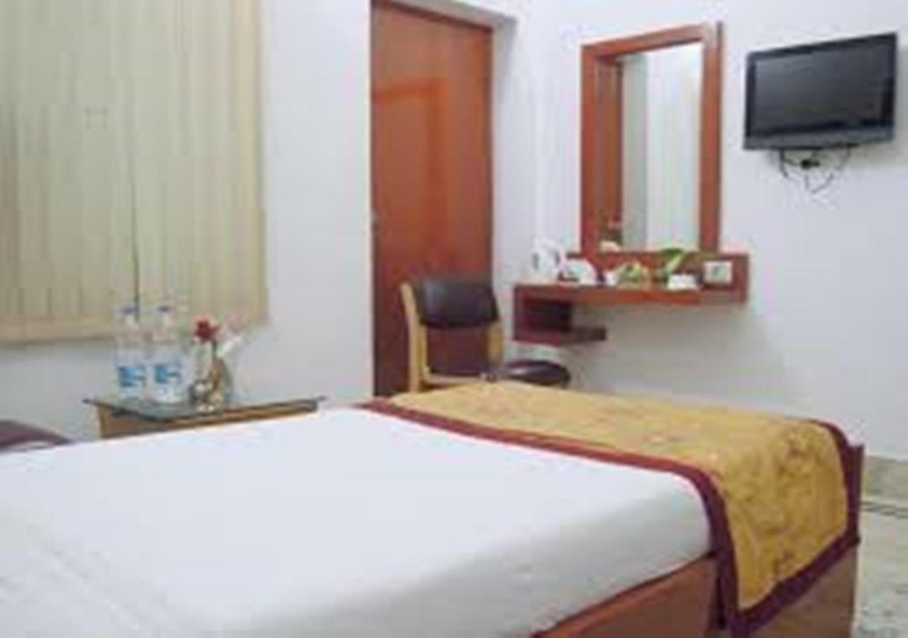 Hotel Tokyo Vihar Bodh Gaya Exterior photo